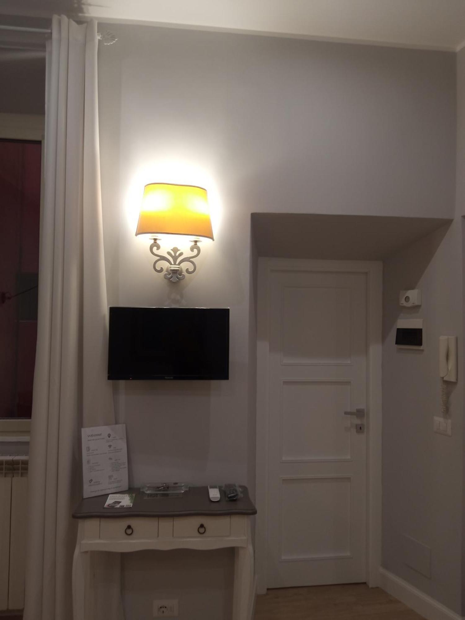 Fontana Di Trevi - Central Apartment In Рим Екстер'єр фото