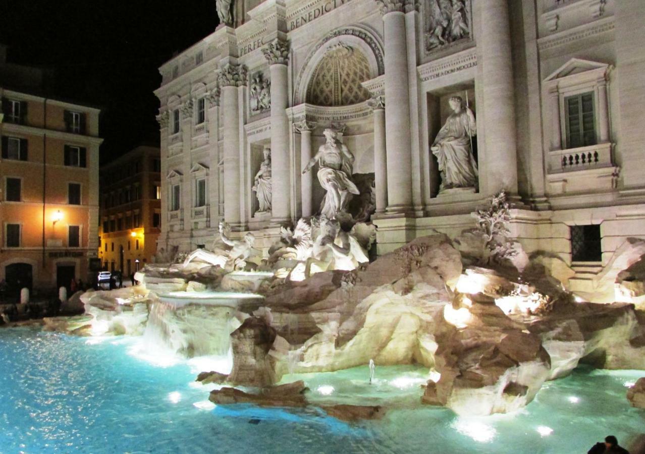 Fontana Di Trevi - Central Apartment In Рим Екстер'єр фото